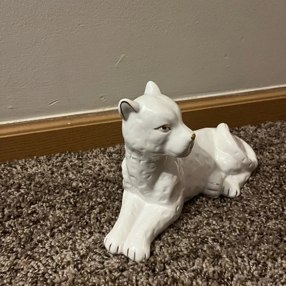Ceramic White Leopard Figurine - Picture 3 of 5